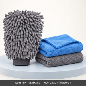 Illustrative microfiber wash mitt and cleaning cloths; not the exact Amazon product.